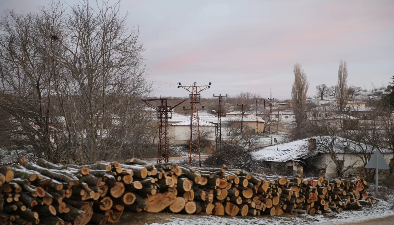 Kar Yağışı Edirne'deki Balkan köylerini beyaza bürüdü