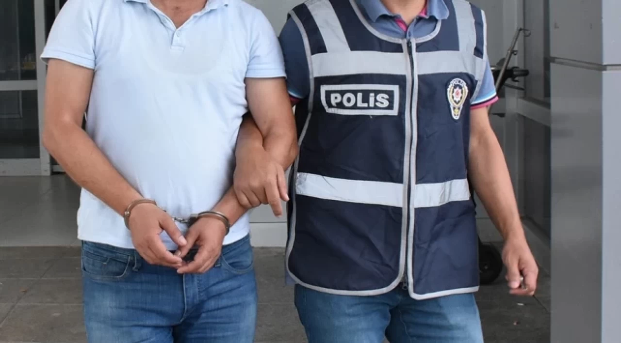 Bakırköy'de 2 evde hırsılzık yapan ve 19 suç kaydı bulunan şüpheli gözaltına alındı