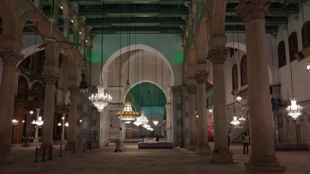 Emevi Camisi’nde bakım ve onarım çalışmaları başladı