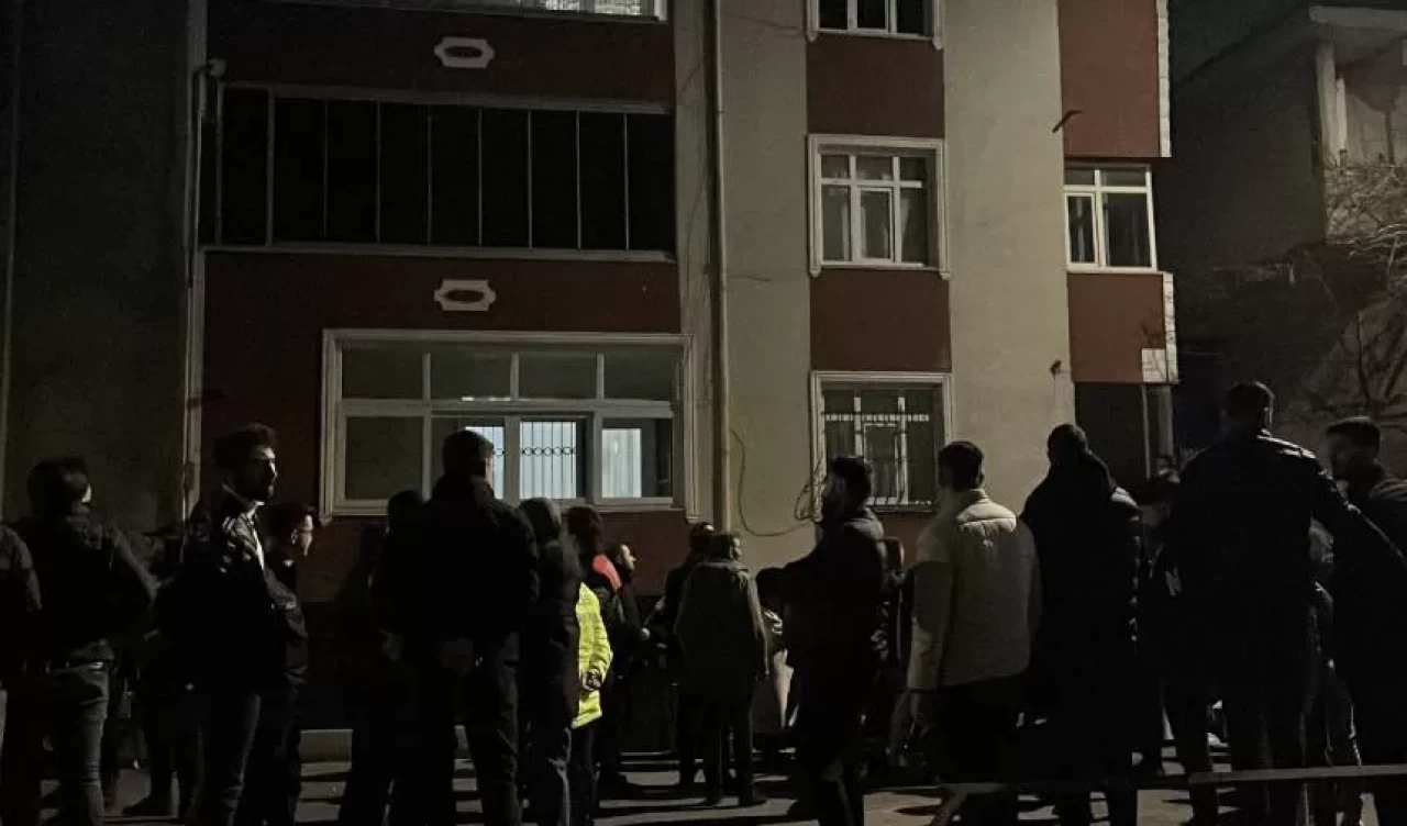 Çocukların kavgasına aileler de karıştı, ortalık savaş alanına döndü