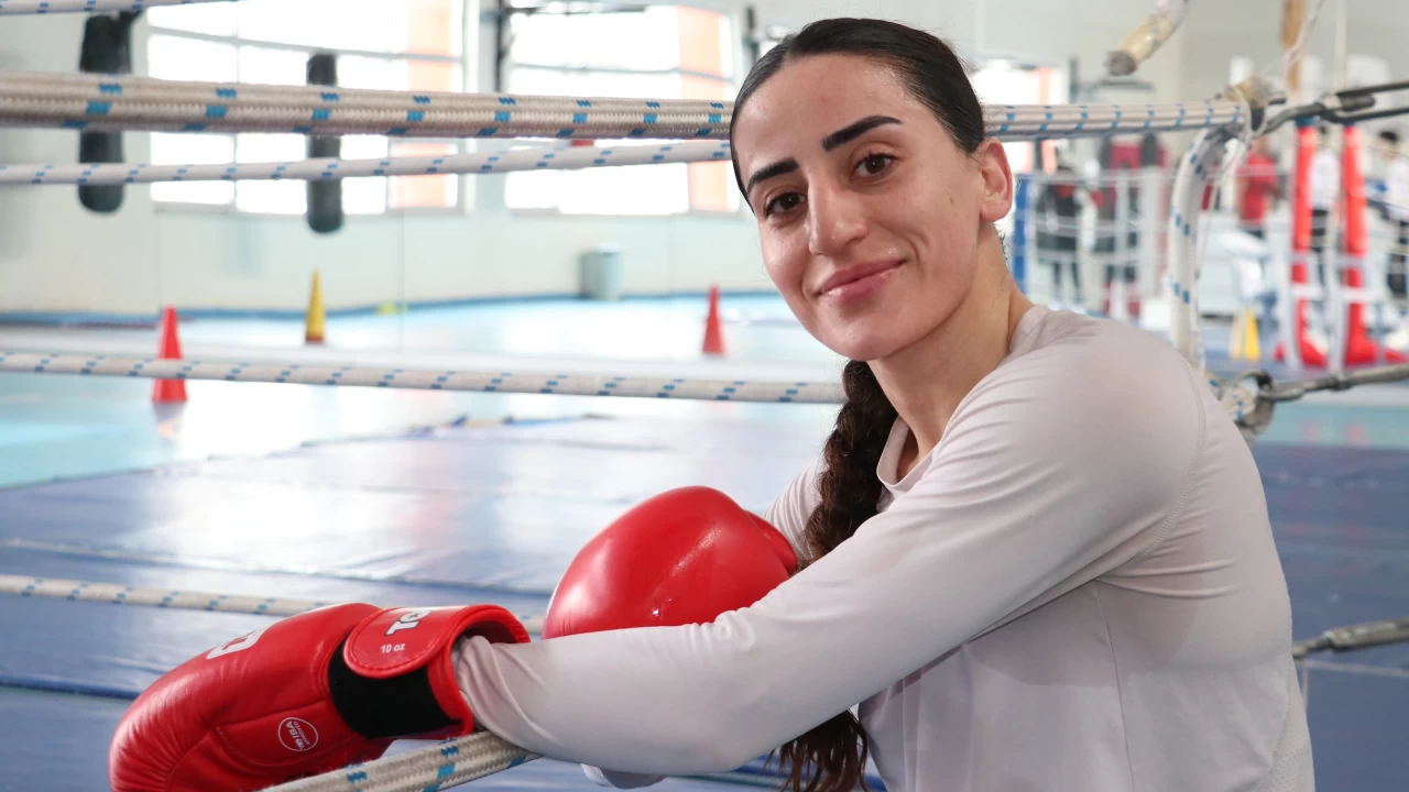 Milli boksör Gizem Özer, Dünya Şampiyonası’ndan altın madalya hedefliyor