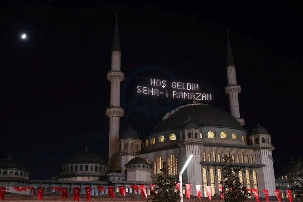 Ramazan'da açlık krizine son! Bu besinlerle saatlerce tok kalın