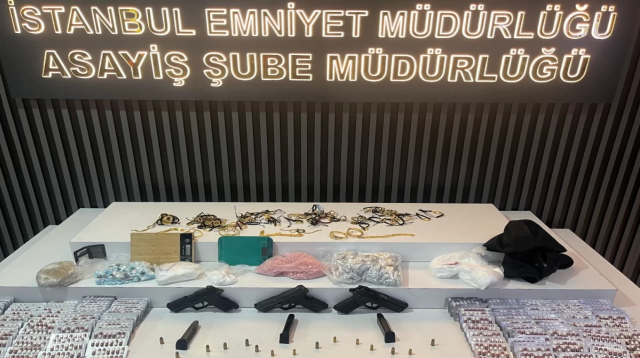 Avcılar'da kuyumcu soygunu: 2 şüpheli polis tarafından tutuklandı
