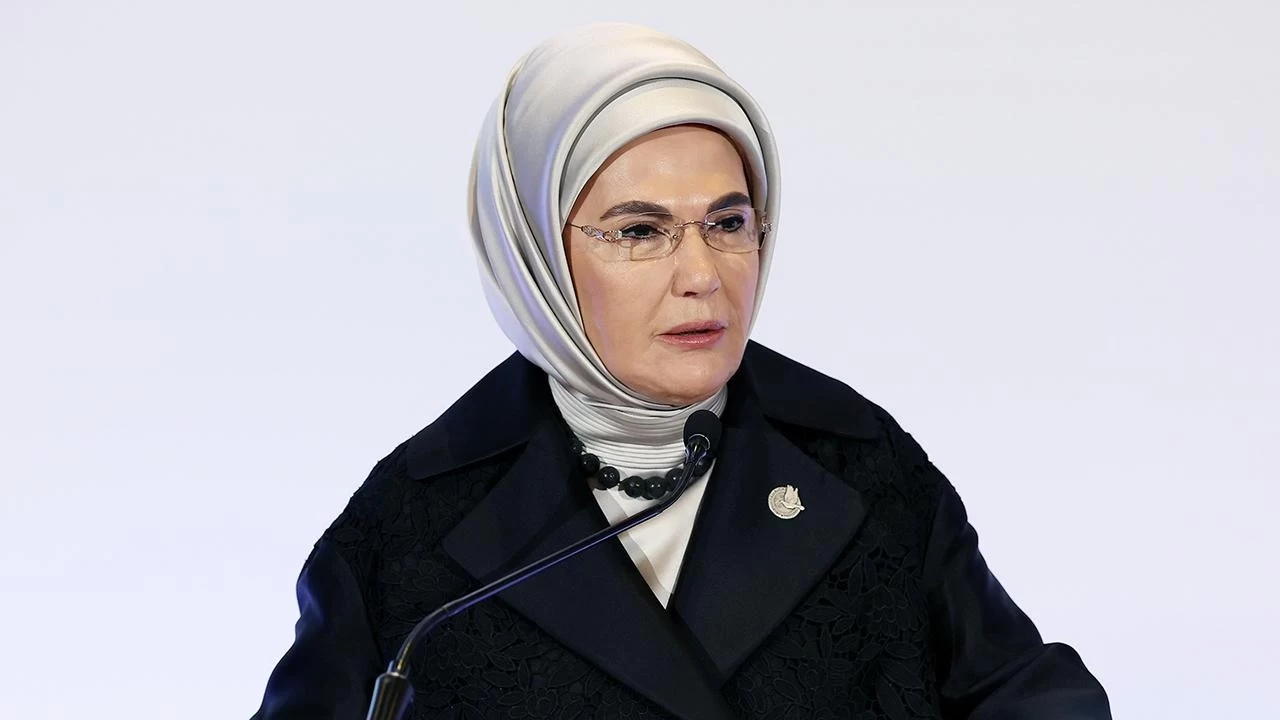 Emine Erdoğan Alev Alatlı'yı andı