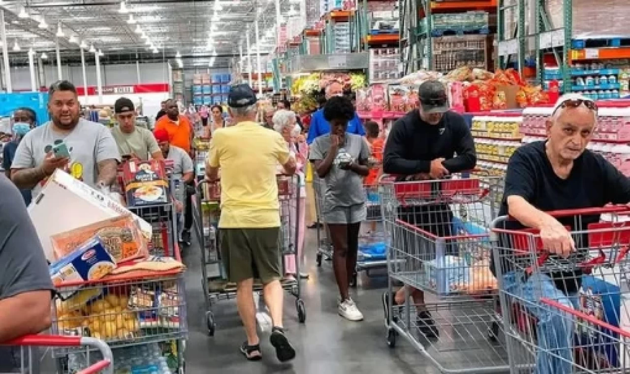 ABD'de tüketici güven endeksi şubatta 64,7'ye geriledi