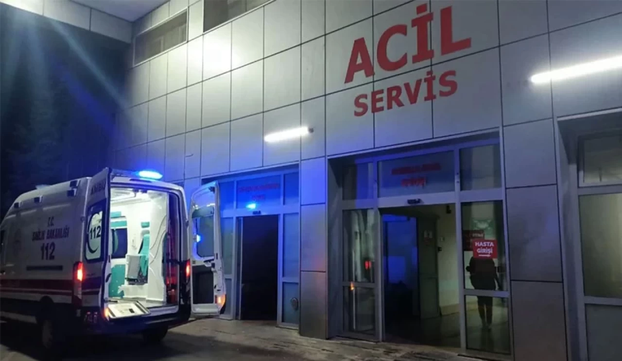 Antalya Finike'de tartışma kanlı bitti: 1 genç yaşamını yitirdi, 3 kişi gözaltında