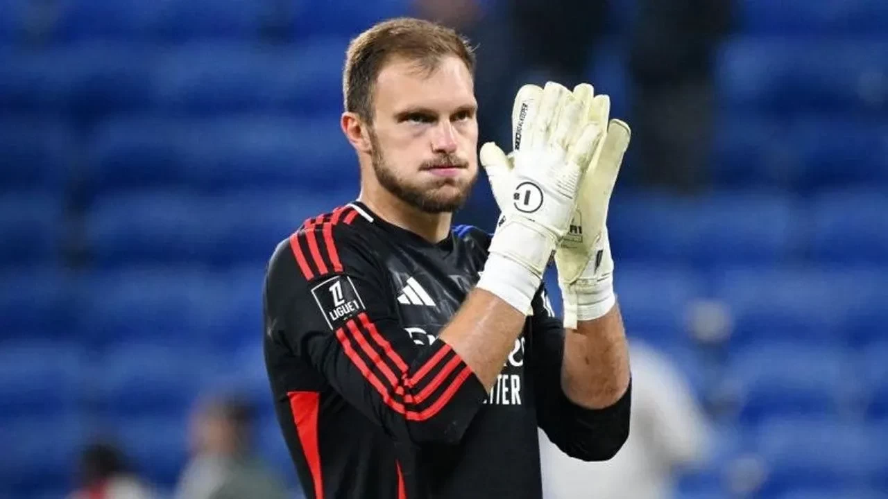 Galatasaray, Muslera sonrası kaleci arayışlarını hızlandırdı: İlk aday Lucas Perri