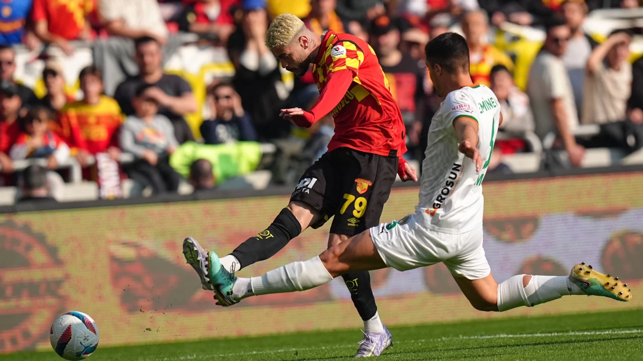 Alanyaspor, Göztepe'yi deplasmanda tek golle geçti | Göztepe 0 Alanyaspor 1 maç sonucu