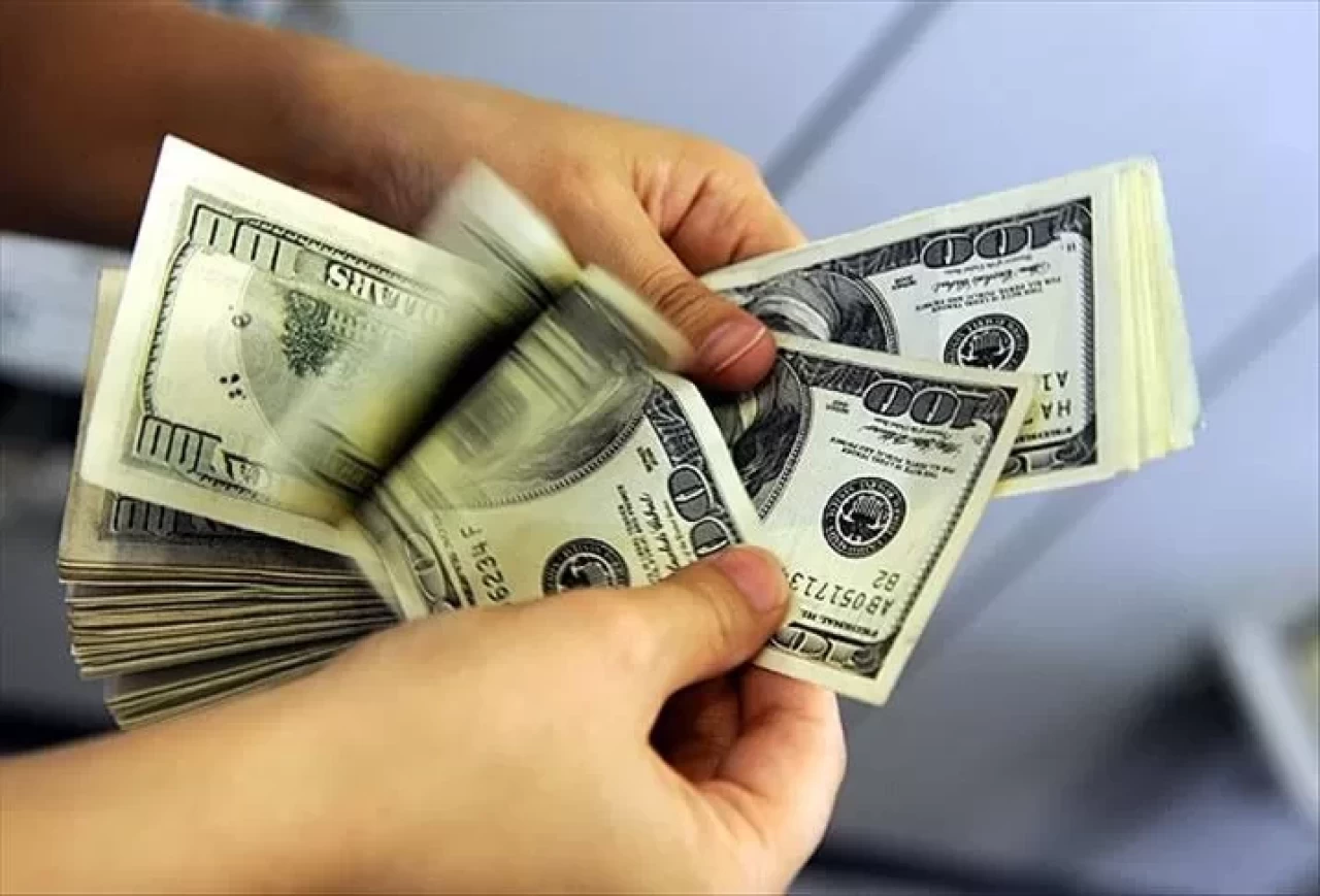 Dolar/TL güne rekor seviyesinde başladı