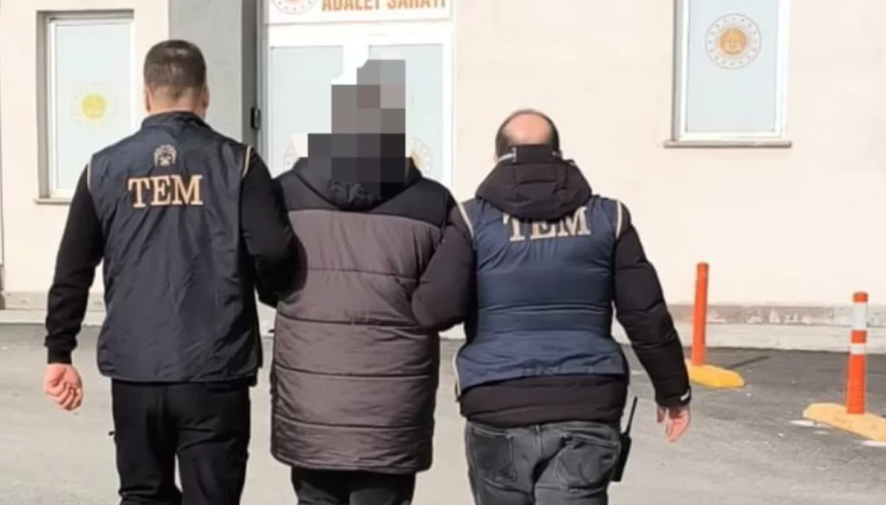 Erzincan'da terör örgütü PKK ve DEAŞ'ın propagandası yapan 2 şüpheli tutuklandı
