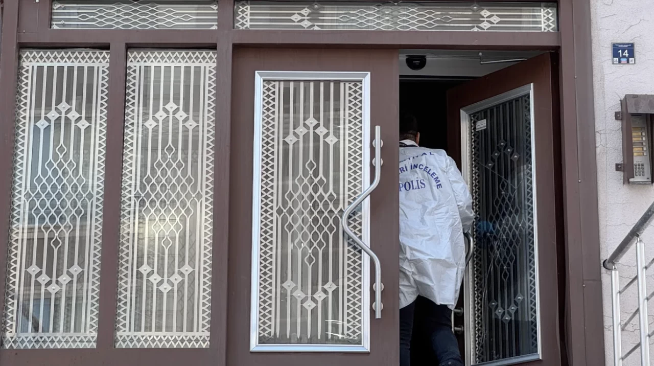 Erzurum'da bir apartman dairesinde yangın paniğe neden oldu!