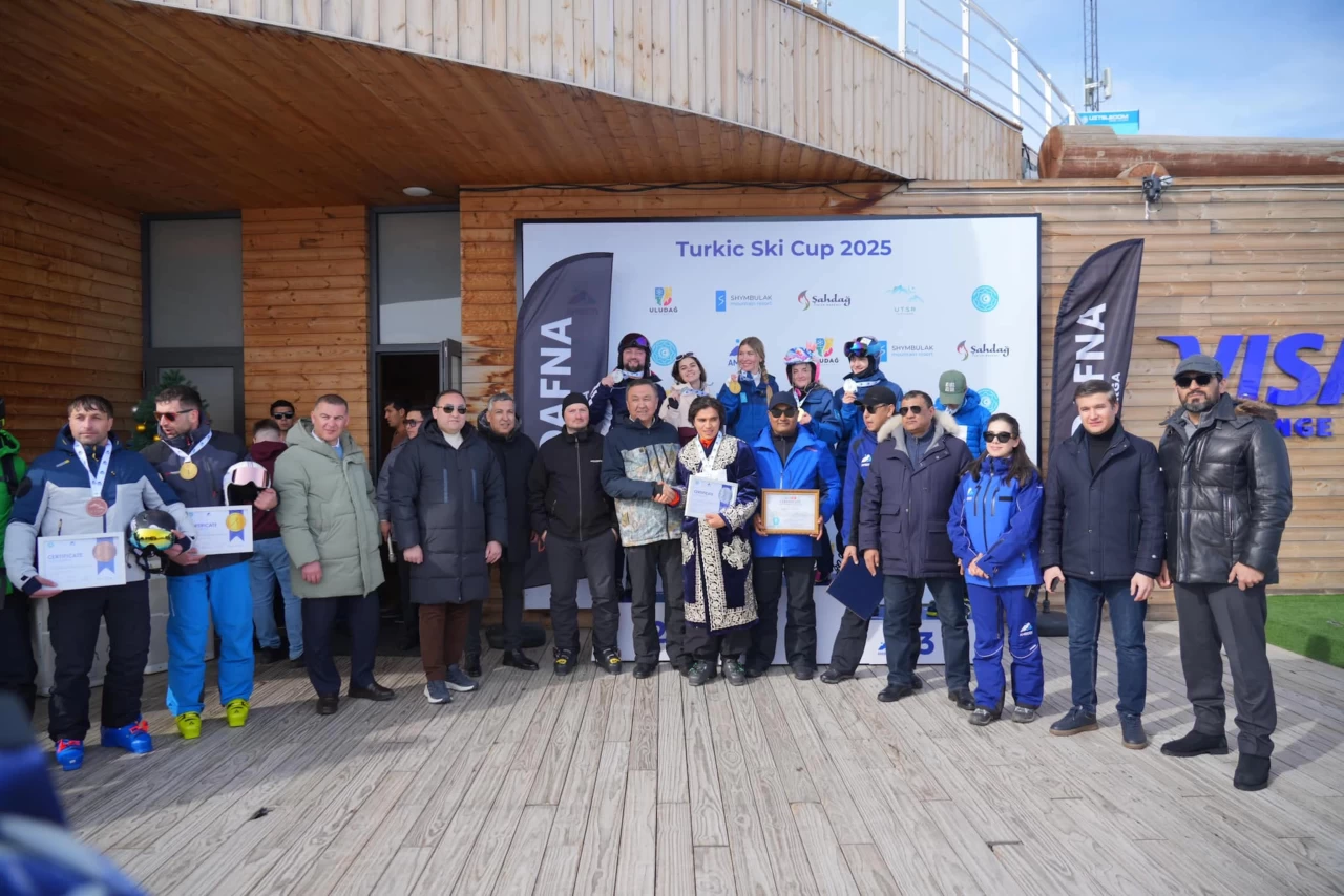 Özbekistan'da Türk Kayak Kupası-2025 düzenlendi: 50'den fazla sporcu yarıştı