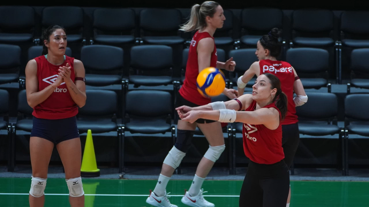 Göztepe Kadın Voleybol Takımı, Sultanlar Ligi hedefine odaklandı