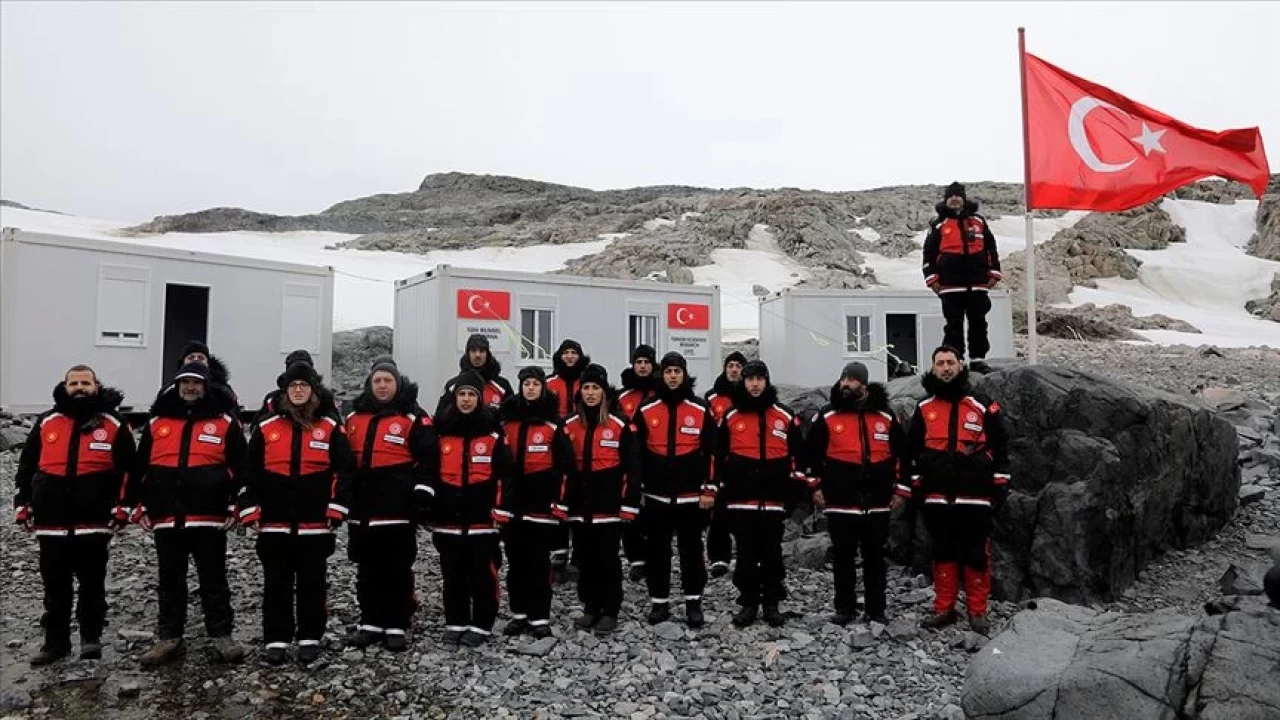 9'uncu Ulusal Antarktika Bilim Seferi başladı: Hedef, "Türk Bilimsel Araştırma Üssü" kurmak
