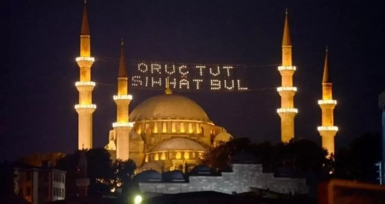 İstanbul Sahur ve İftar Saatleri 2025: İlk Gün Ramazan Vakitleri