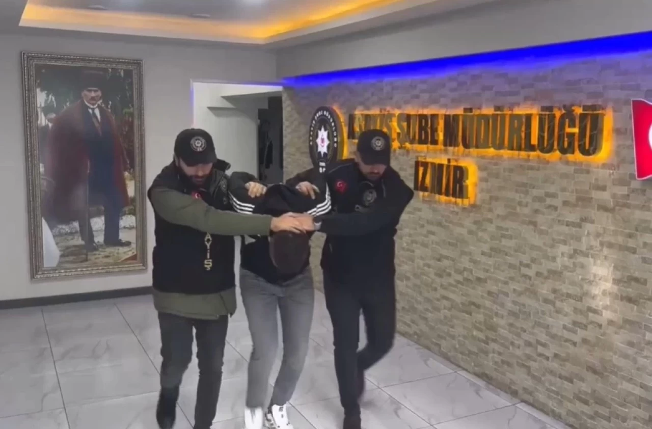 İzmir'de borç yüzünden arkadaşını bıçaklayarak öldüren şüpheli tutuklandı