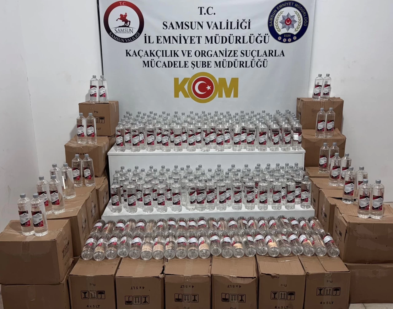 Samsun'da 1 ton etil alkol ele geçirildi: 2 şüpheli tutuklandı