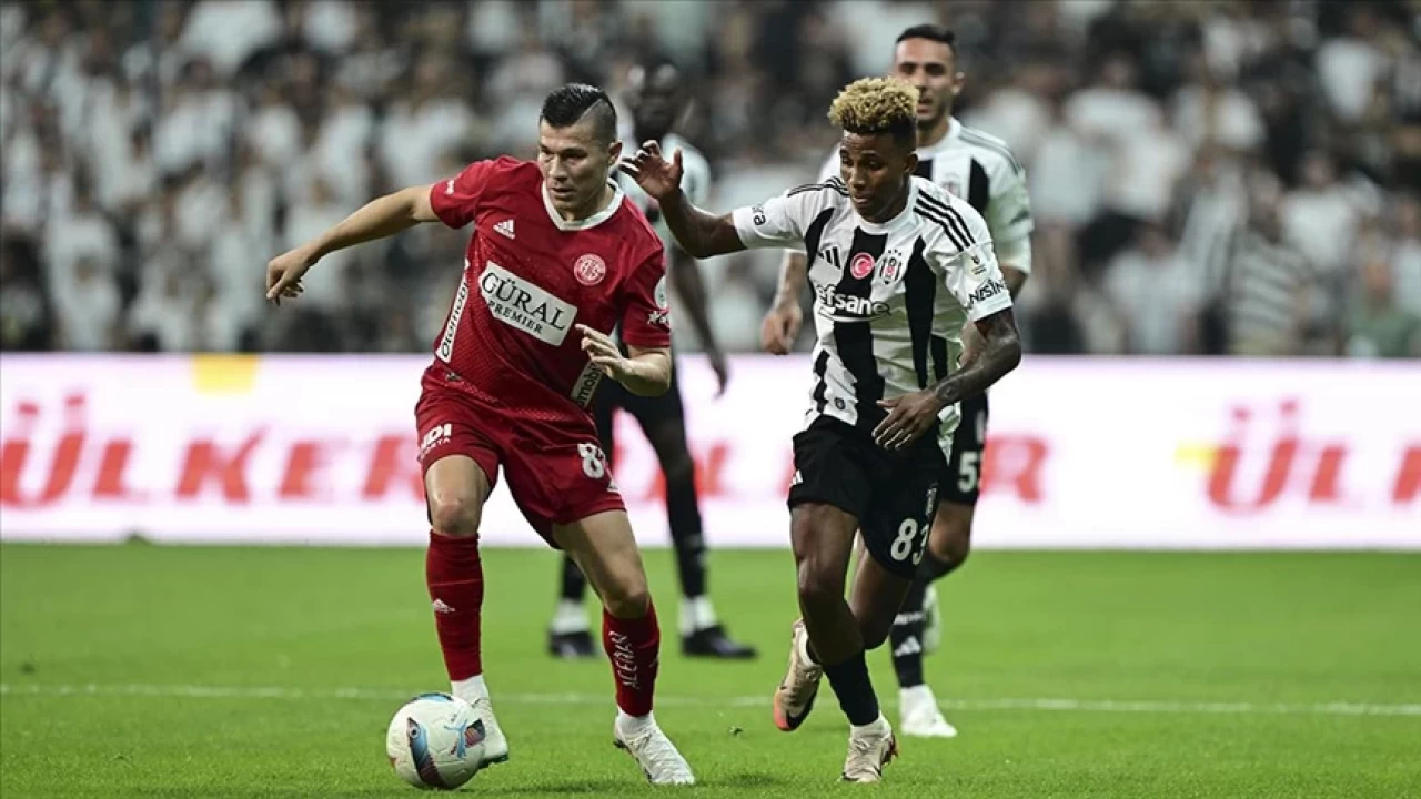 Türkiye Kupası'nda Beşiktaş-Antalyaspor maçının ilk 11'leri belli oldu