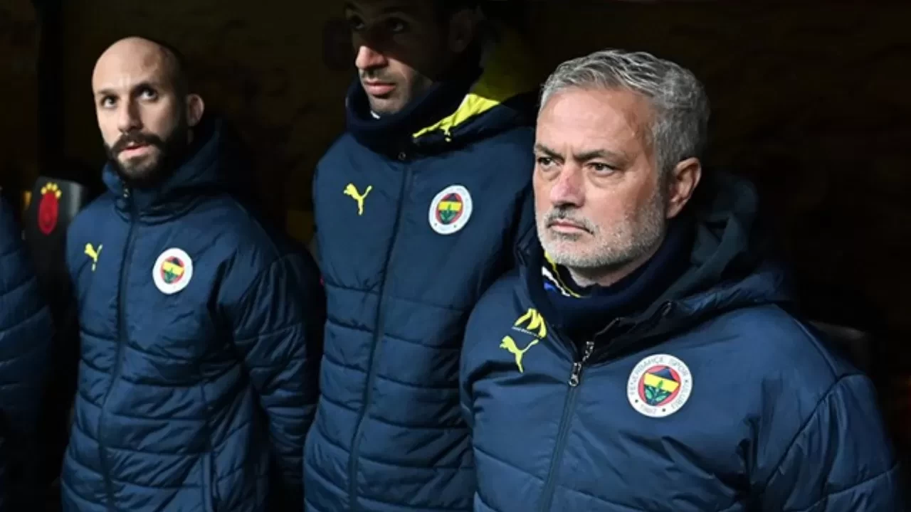 Fenerbahçe'den Mourinho'ya verilen cezaya tepki