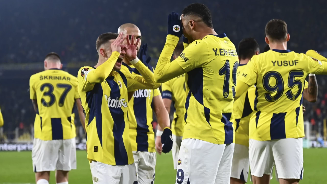 UEFA Avrupa Ligi'nde Anderlecht-Fenerbahçe maçı ilk 11'leri belli oldu!