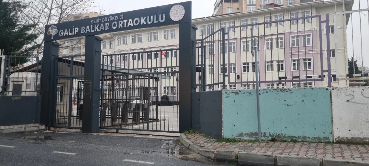 Beylikdüzü’nde site yönetim toplantısında silahlı kavga: 3 yaralı