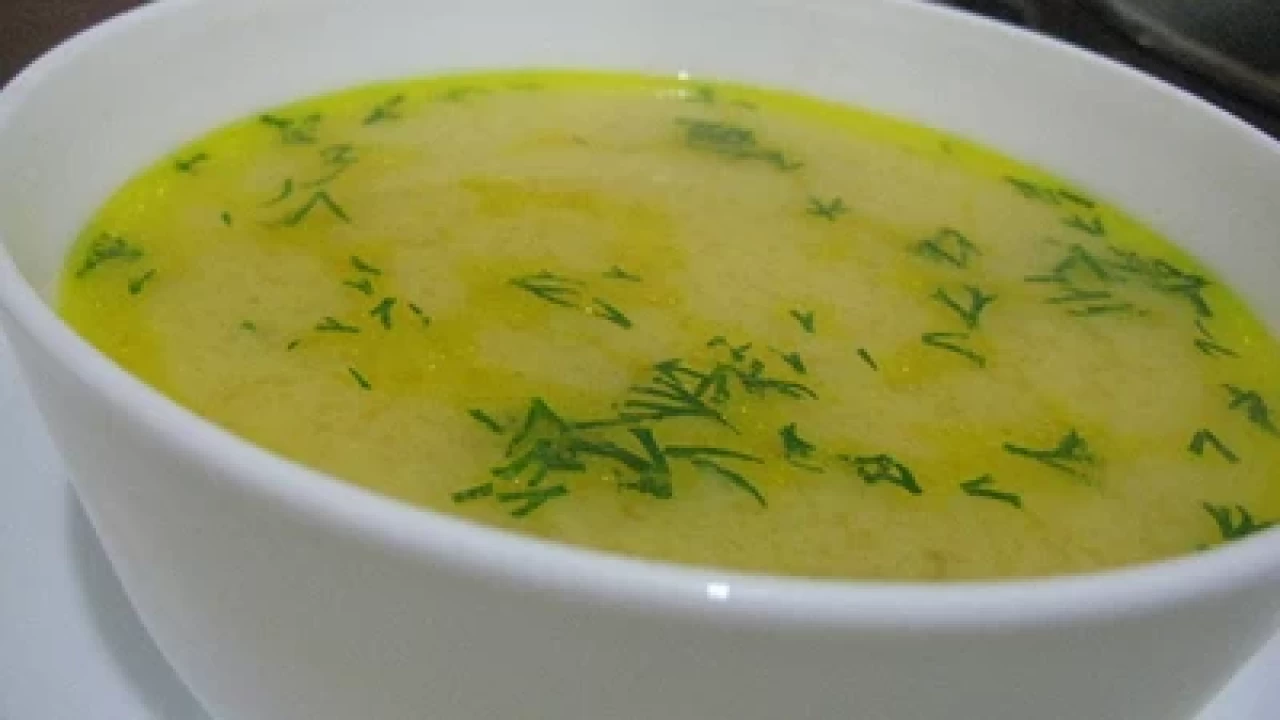 Şehriyeli tavuk suyu çorbası tarifi