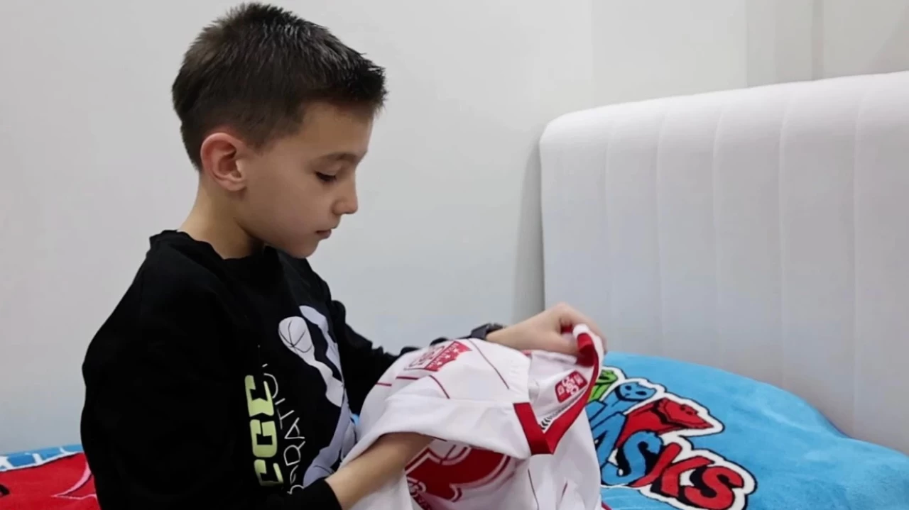 Sivasspor’dan taraftarlara duygusal mesaj: "Takımımızı yalnız bırakamayız!"