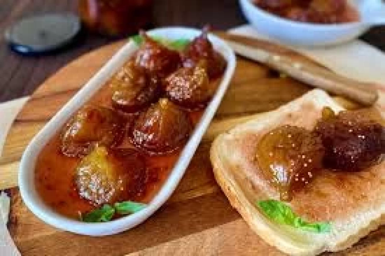 Ev Yapımı İncir Reçeli Tarifi: Doğal ve Lezzetli Bir Tat!