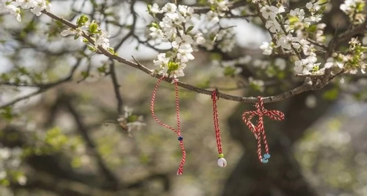 Baharın Simgesi Marteniçka: Gelenek, Hikaye ve Yapımı