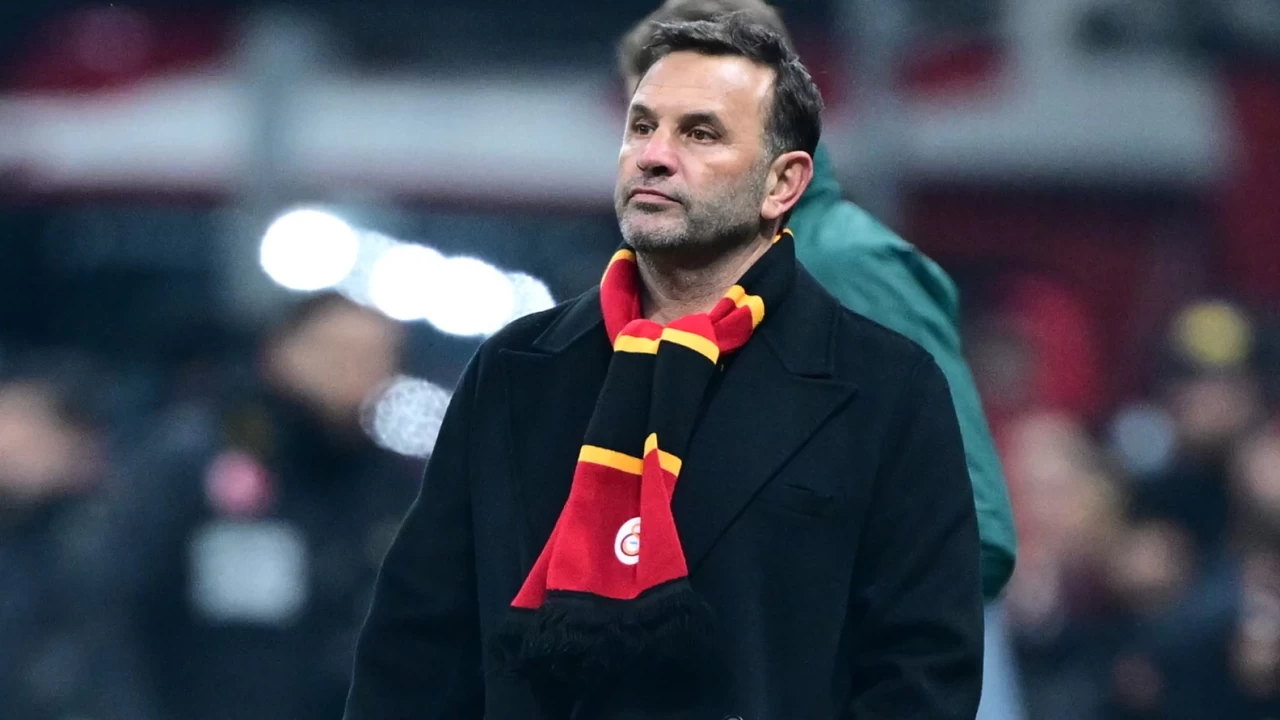 Galatasaray Teknik Direktörü Okan Buruk, UEFA Avrupa Ligi'nden elenmelerinin ardından açıklamalarda bulundu