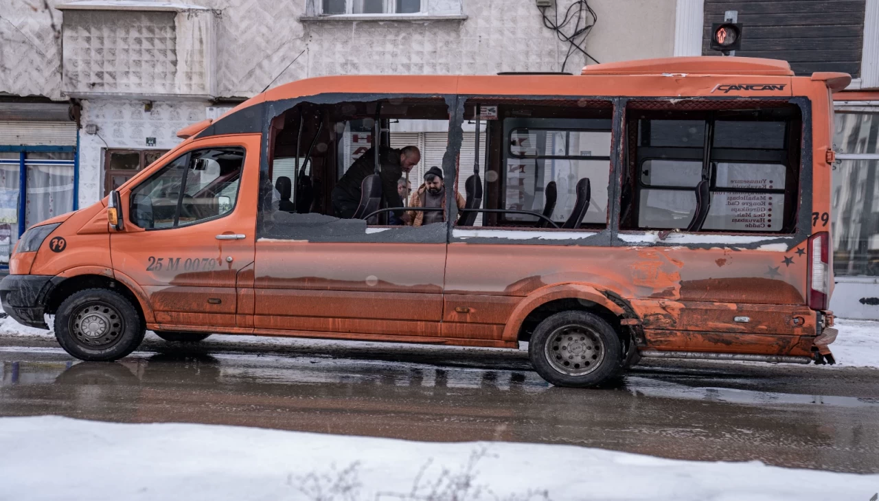 Erzurum'da halk otobüsü ve minibüs çarpıştı: 4 yaralı