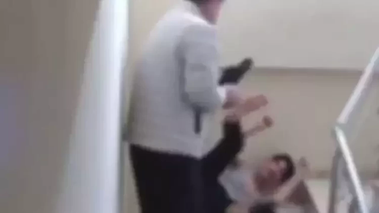 Kocaeli Gebze'de çocuklarına şiddet uygulayan anne ve baba adli kontrolle serbest kaldı