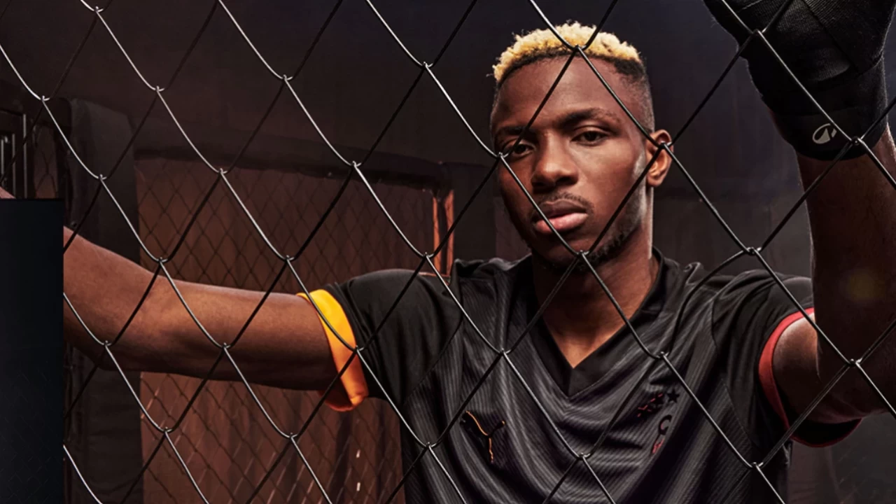 Galatasaray'ın özel forması: İkonik 'Aslan' siyah zeminde