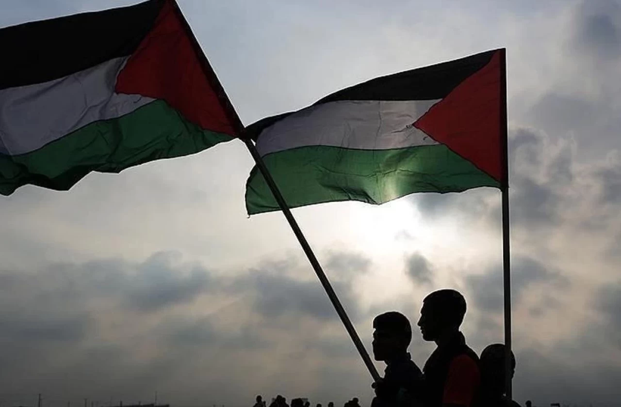 Hamas duyurdu: Cumartesi yapılması planlanan esir takası ertelendi!