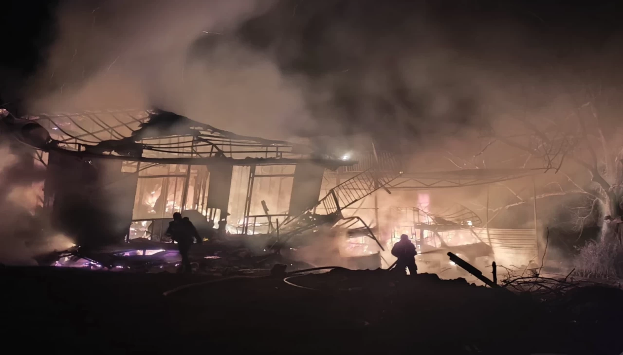 Kahramanmaraş'ta prefabrik evde yangın çıktı