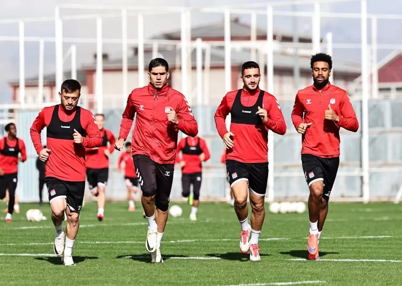Sivasspor, Çaykur Rizespor maçı için hazırlıklara başladı