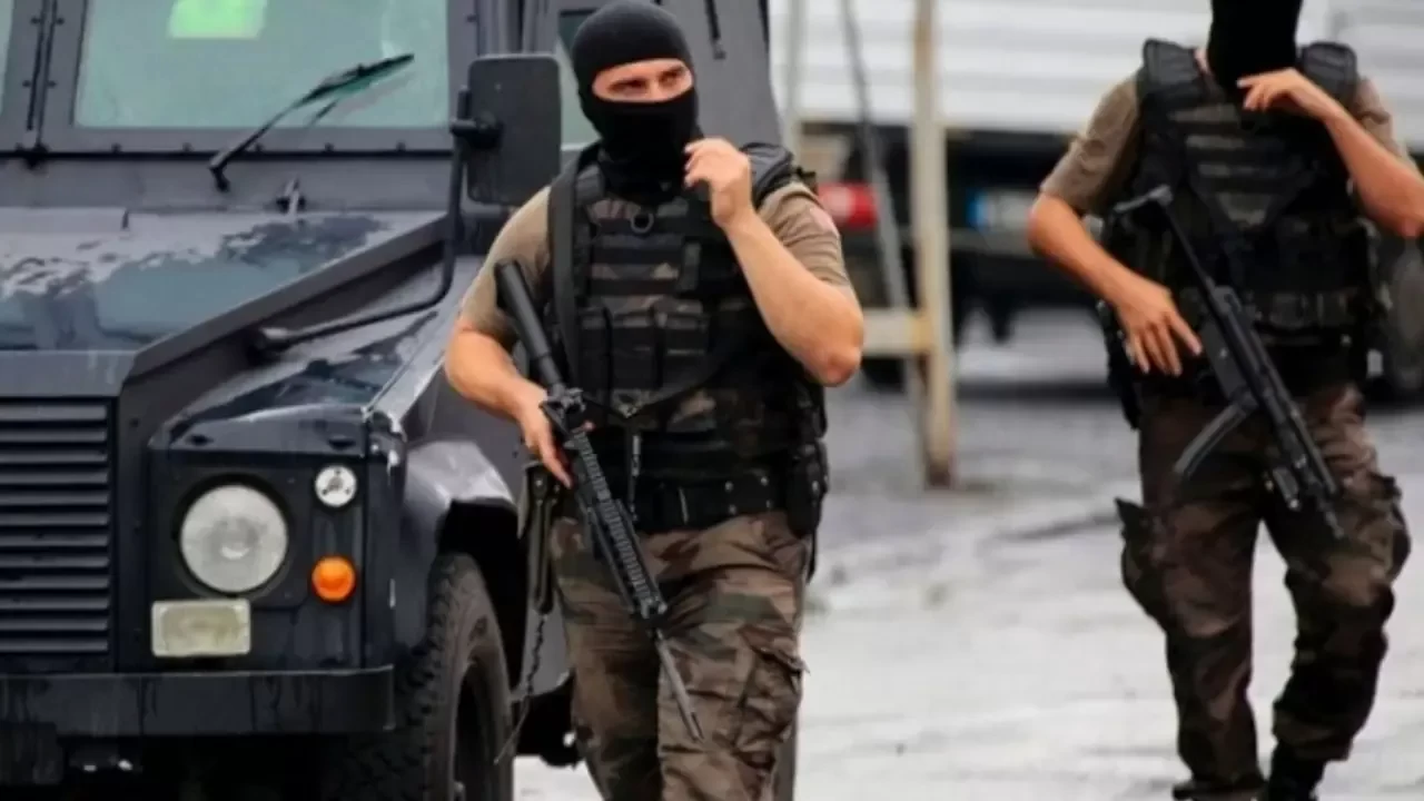 MİT'ten İran ajanlarına operasyon: 3 ilde 5 gözaltı!