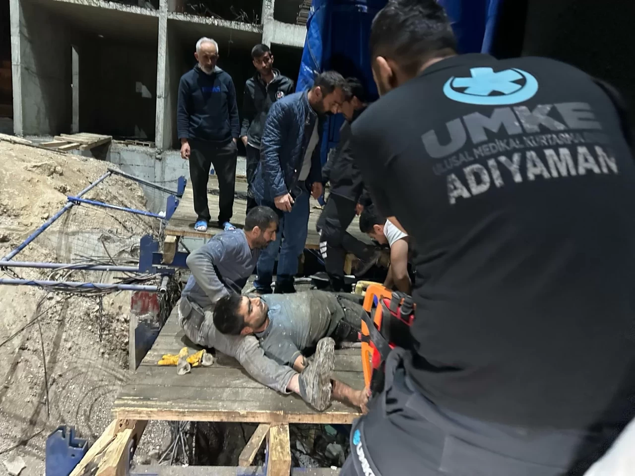 Adıyaman'da feci kaza! Yüksekten düşen işçi hastaneye kaldırıldı