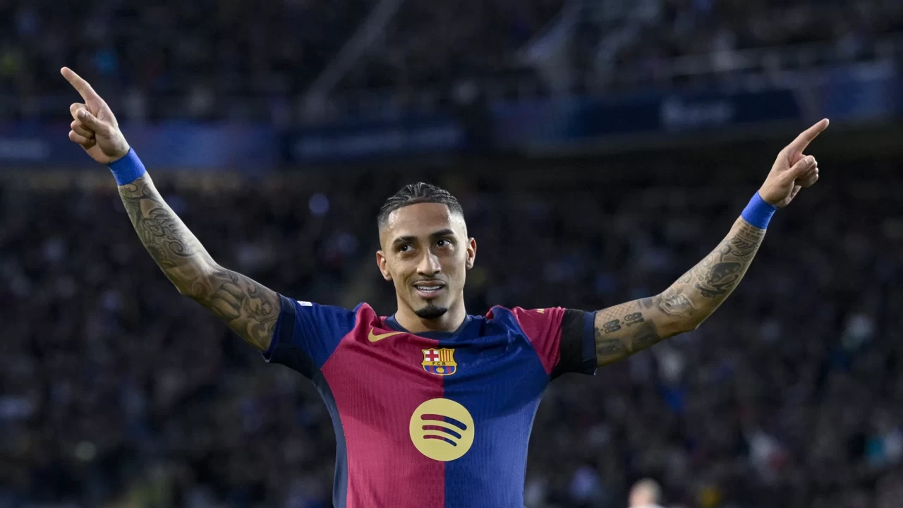 Manchester United'tan Raphinha için Barcelona'ya servet!