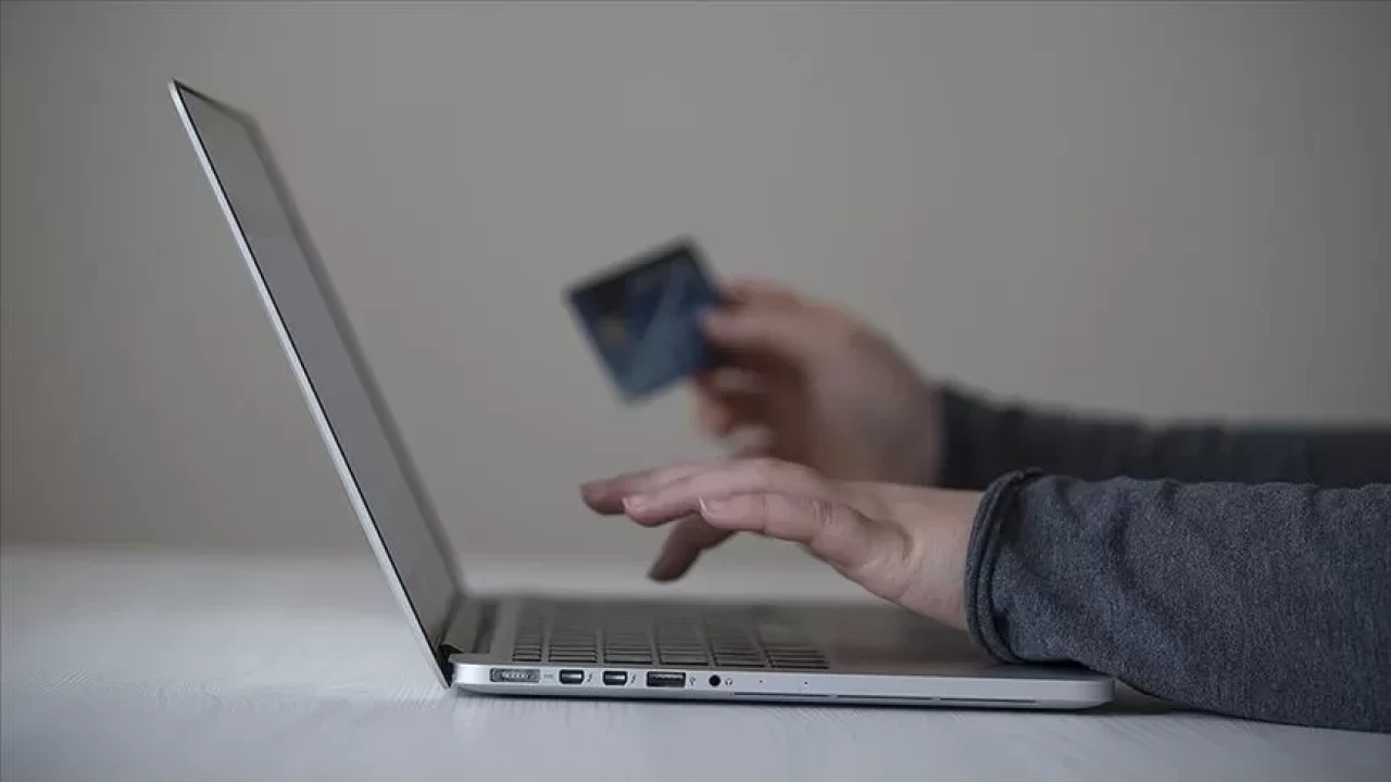 Bayram alışverişi e-ticaret sektörünü hareketlendirdi