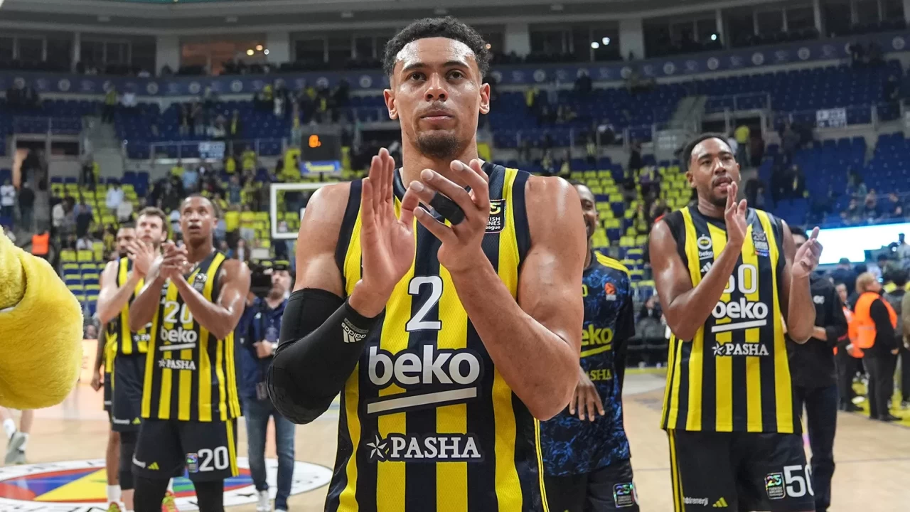 Fenerbahçe Basketbol Takımı, EuroLeague’de Paris Basketbol’u konuk ediyor