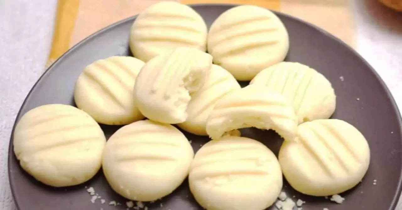 Ağızda Dağılan Un Kurabiyesi Tarifi!