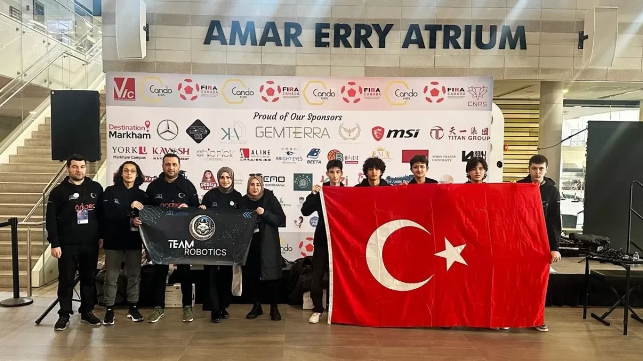 Robot yarışmasında dünya şampiyonu oldular
