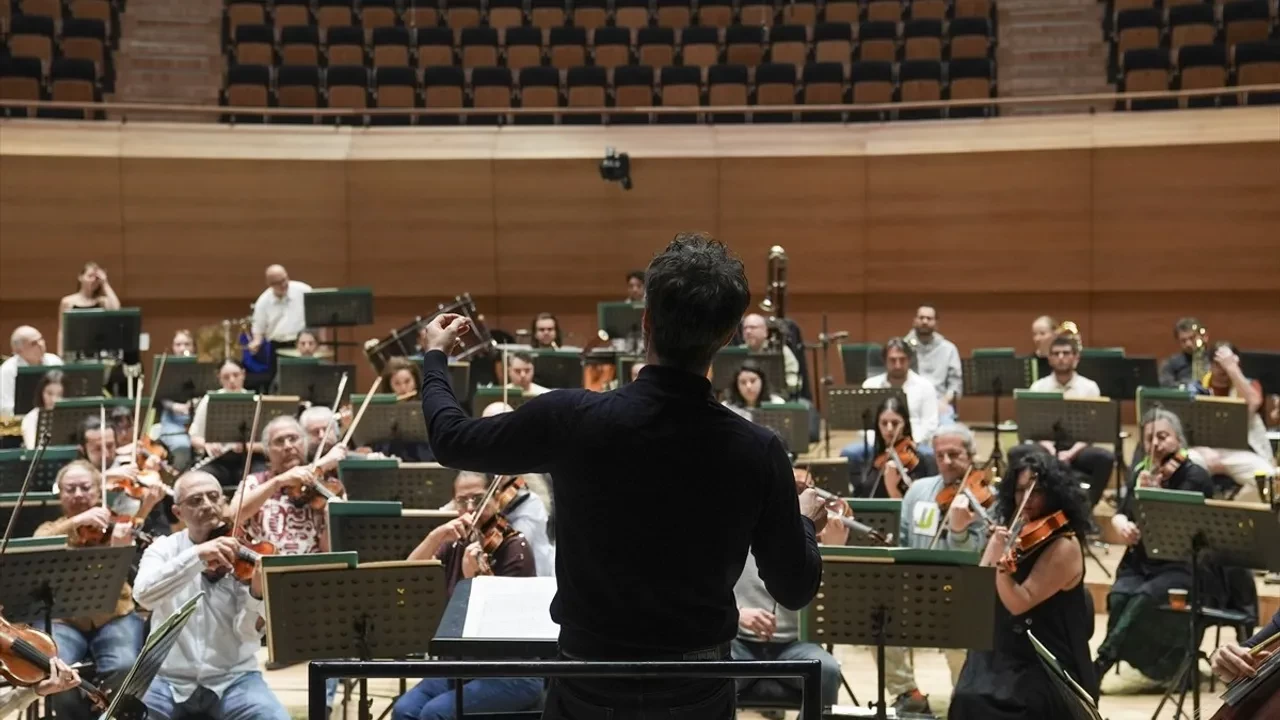 Cumhurbaşkanlığı Senfoni Orkestrası'ndan Ankara Üniversitesi İletişim Fakültesi'nin 60. yılı için konser
