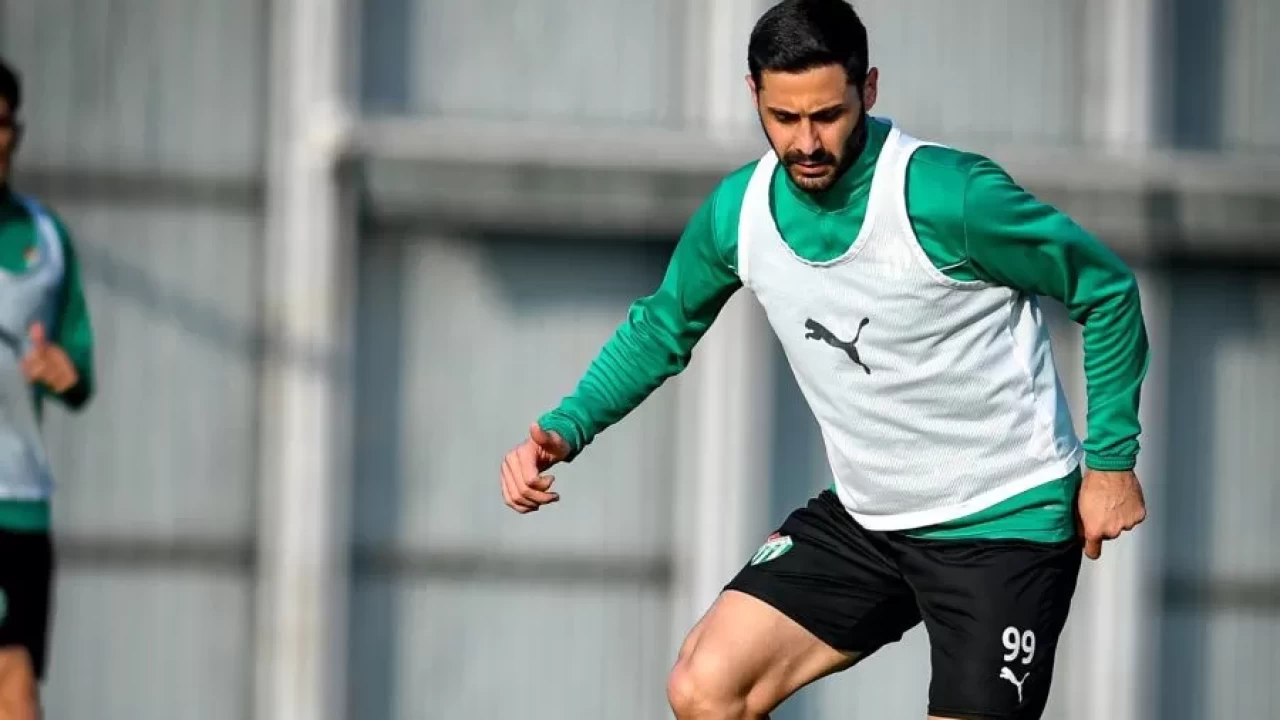 Bursaspor, 3. Lig’deki Belediye Kütahyaspor maçı öncesi taktik çalıştı