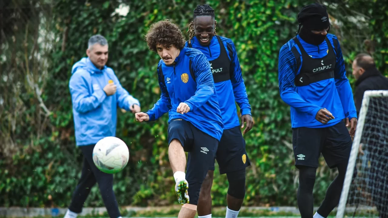 MKE Ankaragücü, 1. Lig'deki Esenler Erokspor maçı için hazırlıklarını tamamladı