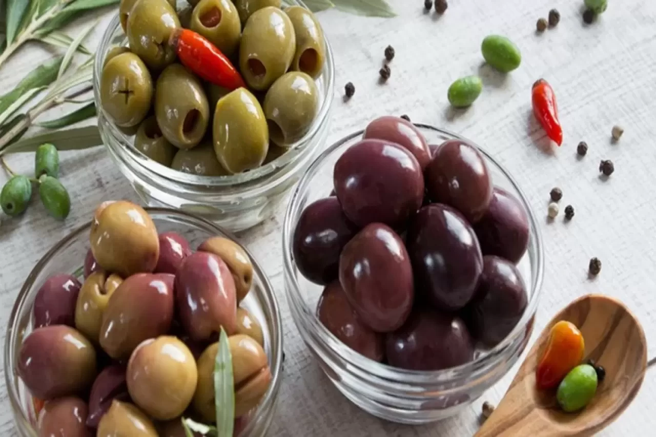 Diyette zeytin yenir mi?