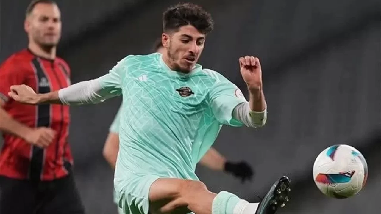 Fenerbahçe’den 1. Lig’de ‘yetenek avı’ Sarı-Lacivertliler, Esenler Erokspor’un genç yıldızı Furkan Orak’ı gündemine aldı