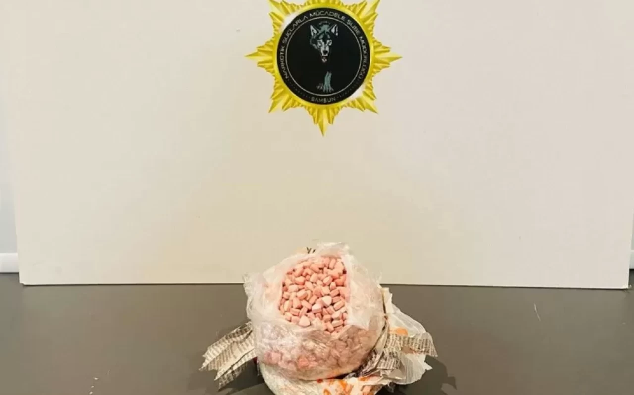 Samsun'da uyuşturucu operasyonu: 2 kişi gözaltında