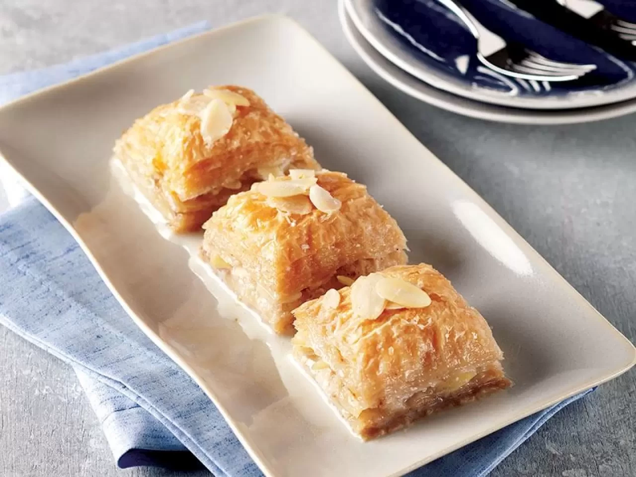 Evde Sütlü Nuriye Tarifi: Hafif ve Lezzetli Tatlının Püf Noktaları!